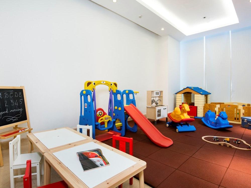 Oakwood Suites La Maison Cakarta Dış mekan fotoğraf